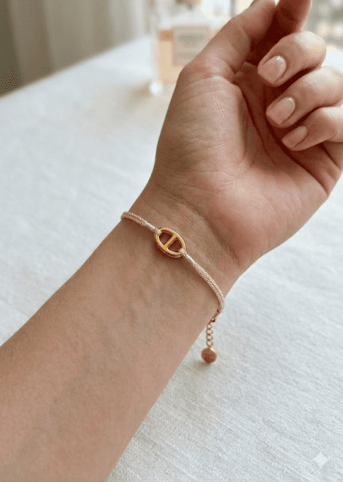 Joli bracelet corde blanche réglable 