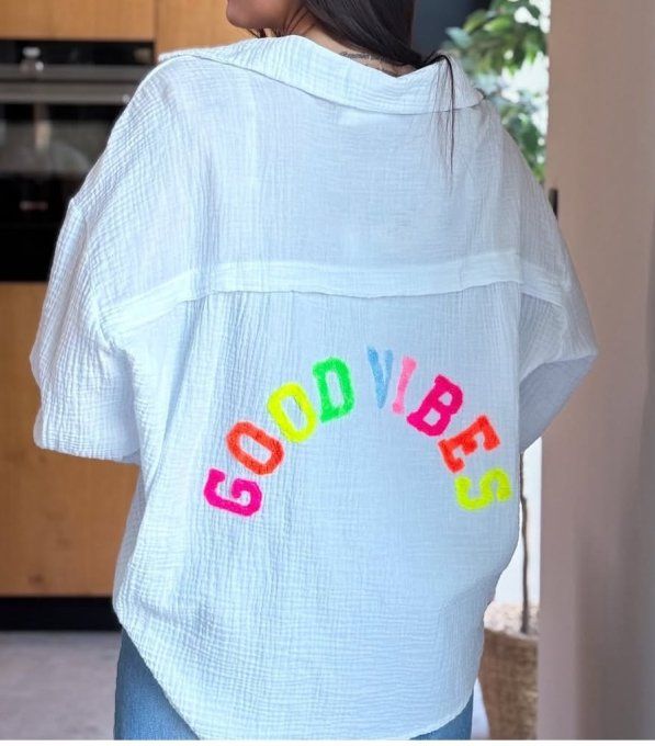 Chemise inscription Good Vibes en gaze de coton 2 coloris 