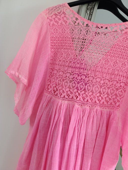 Belle robe en voile de coton 