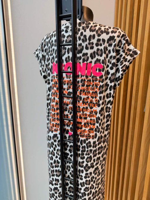 Robe longue iconic léopard col V . T.U 36/44