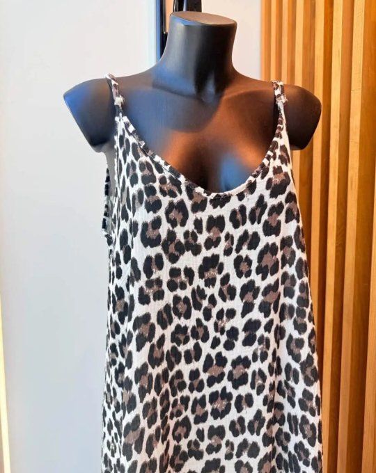 Robe longue à bretelles léopard gaze de coton 