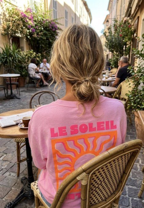 Sweat inscription Le soleil rose ou blanc 