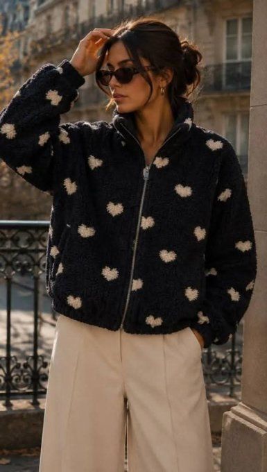 Veste polaire zippée à coeurs t.u 36/42 divers coloris 